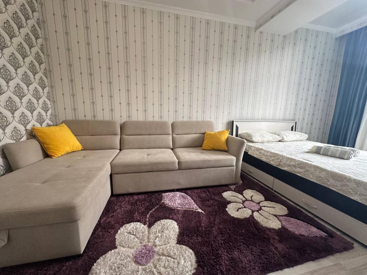 Apartments "Harmony" On Sydykova St 156А Bisjkek Eksteriør bilde