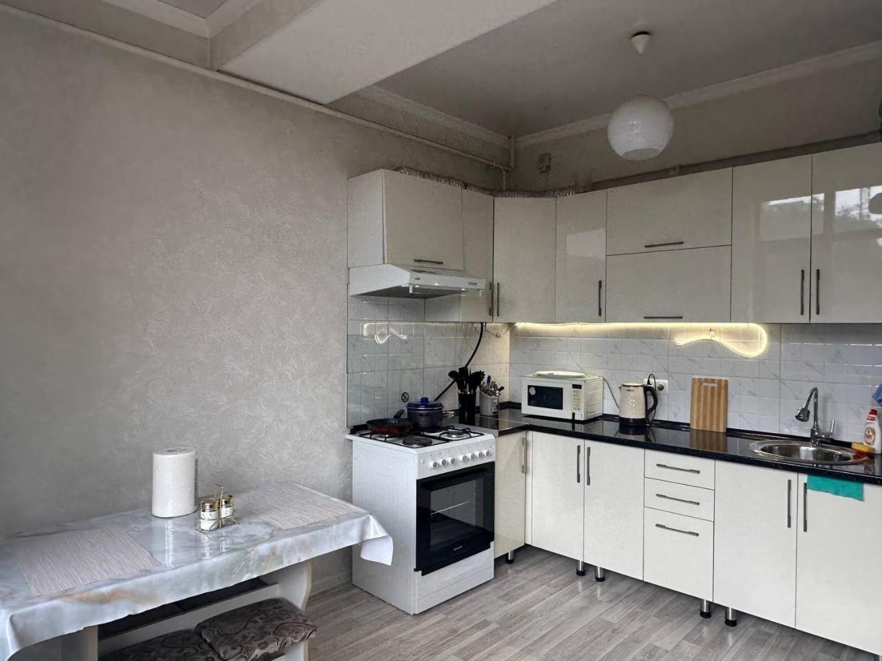 Apartments "Harmony" On Sydykova St 156А Bisjkek Eksteriør bilde